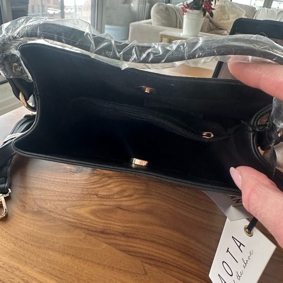 AOTA vegan croc print shoulder bag NWT - Picture 2 of 4